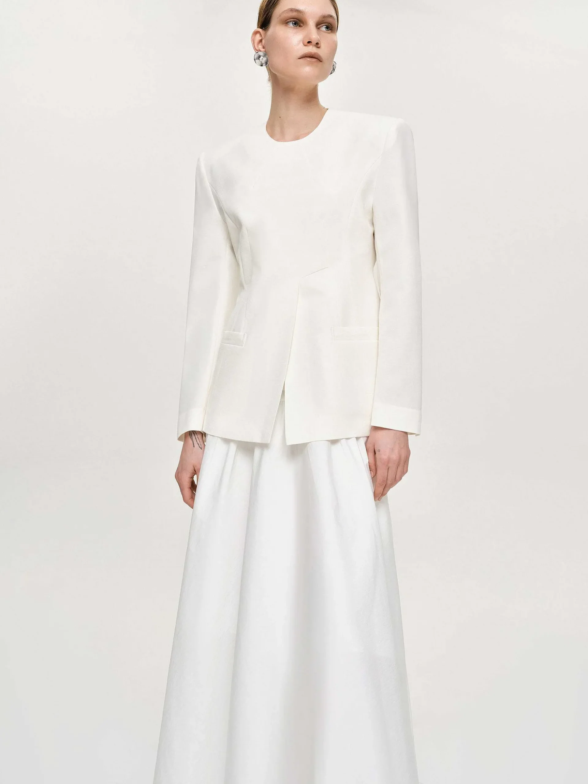Women Source Unknown Accessories-Cinched Waist Split Jacket, Ivory