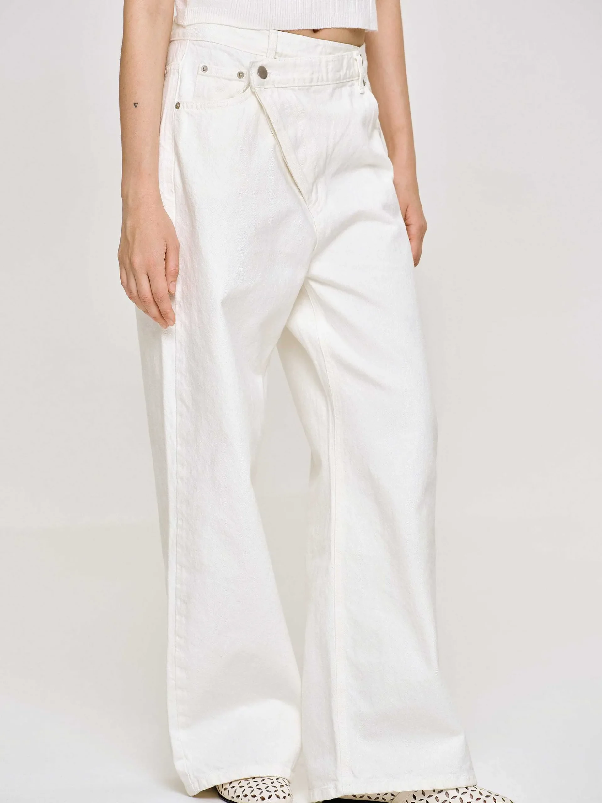 Women Source Unknown Clothing-Crossover Jeans, White