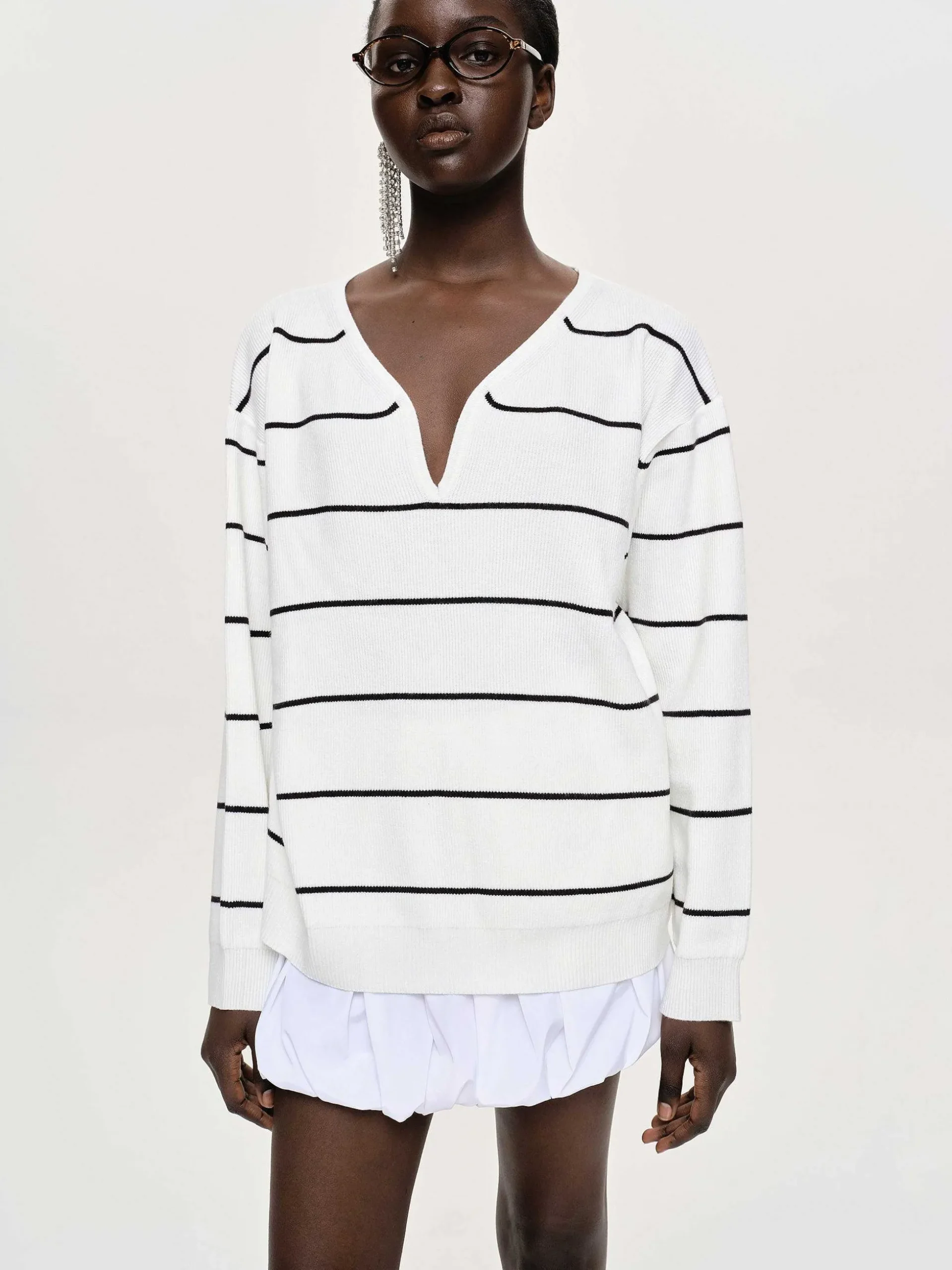 Women Source Unknown Knitwear-Deep V-Neck Sweater, White Stripe