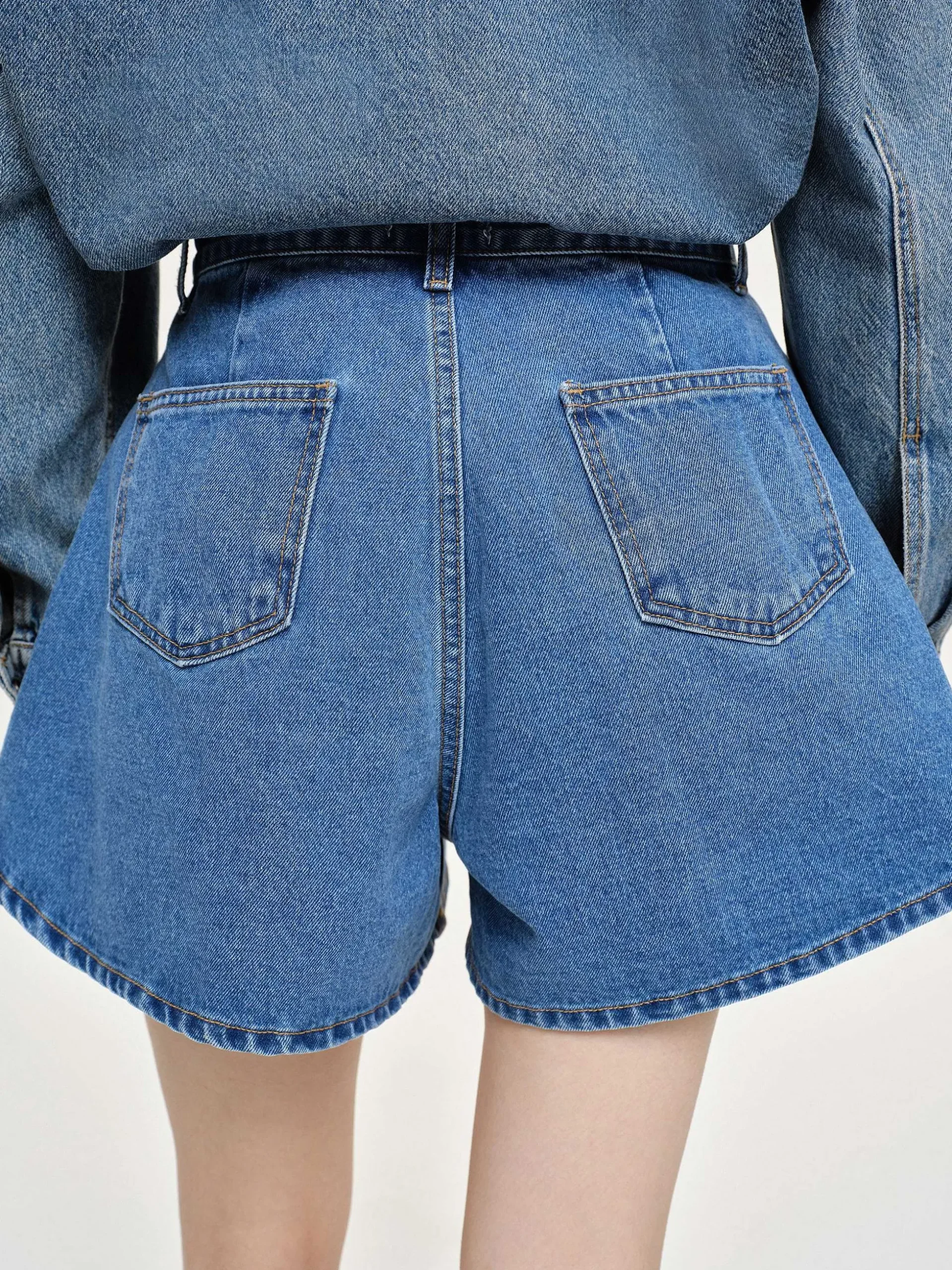Women Source Unknown Clothing-Flared Denim Shorts, Medium Blue