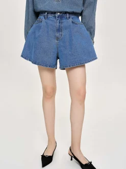 Women Source Unknown Denim-Flared Denim Shorts, Medium Blue