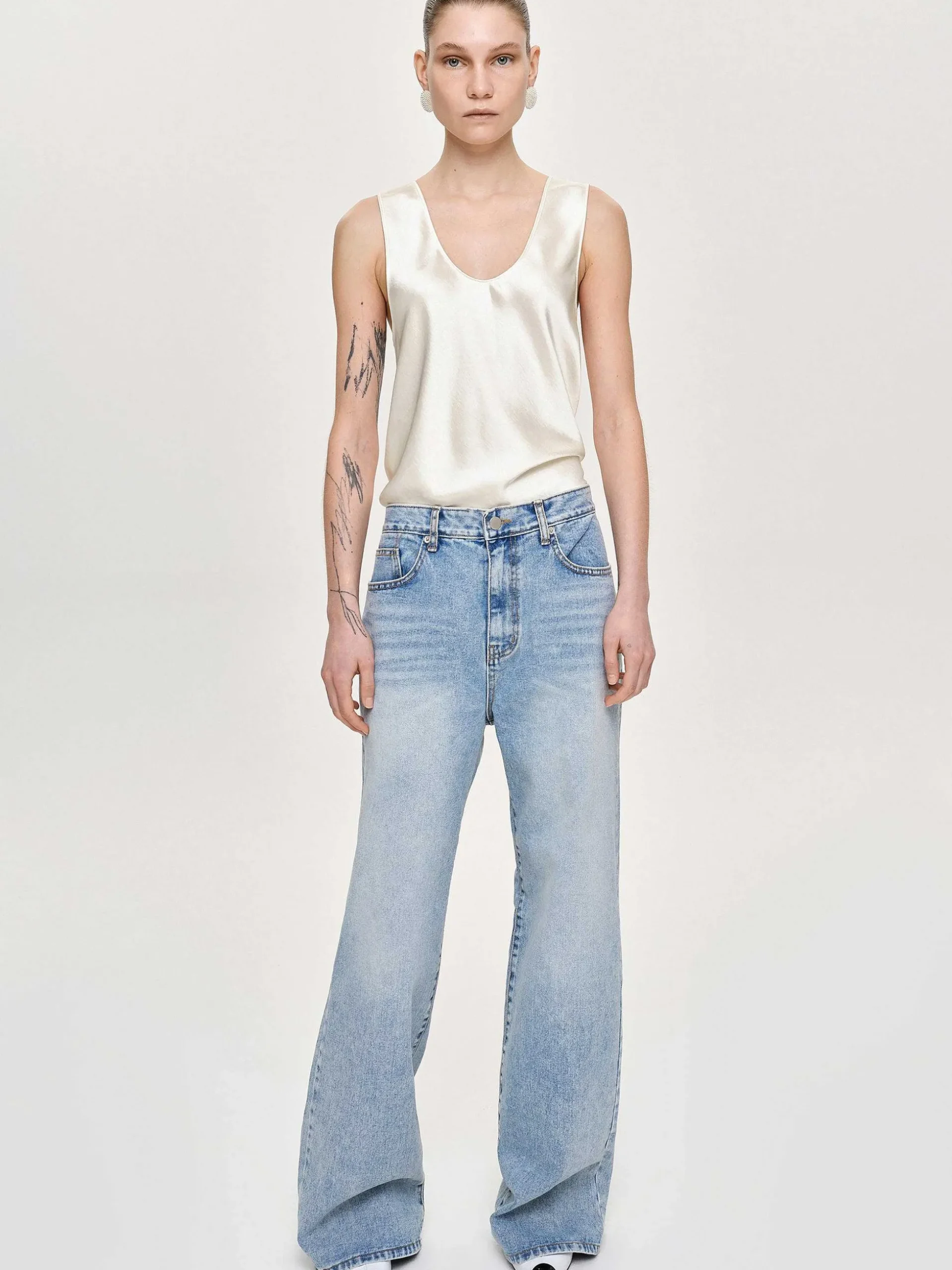 Women Source Unknown Denim-Long Straight-Leg Jeans, Light Vintage Blue