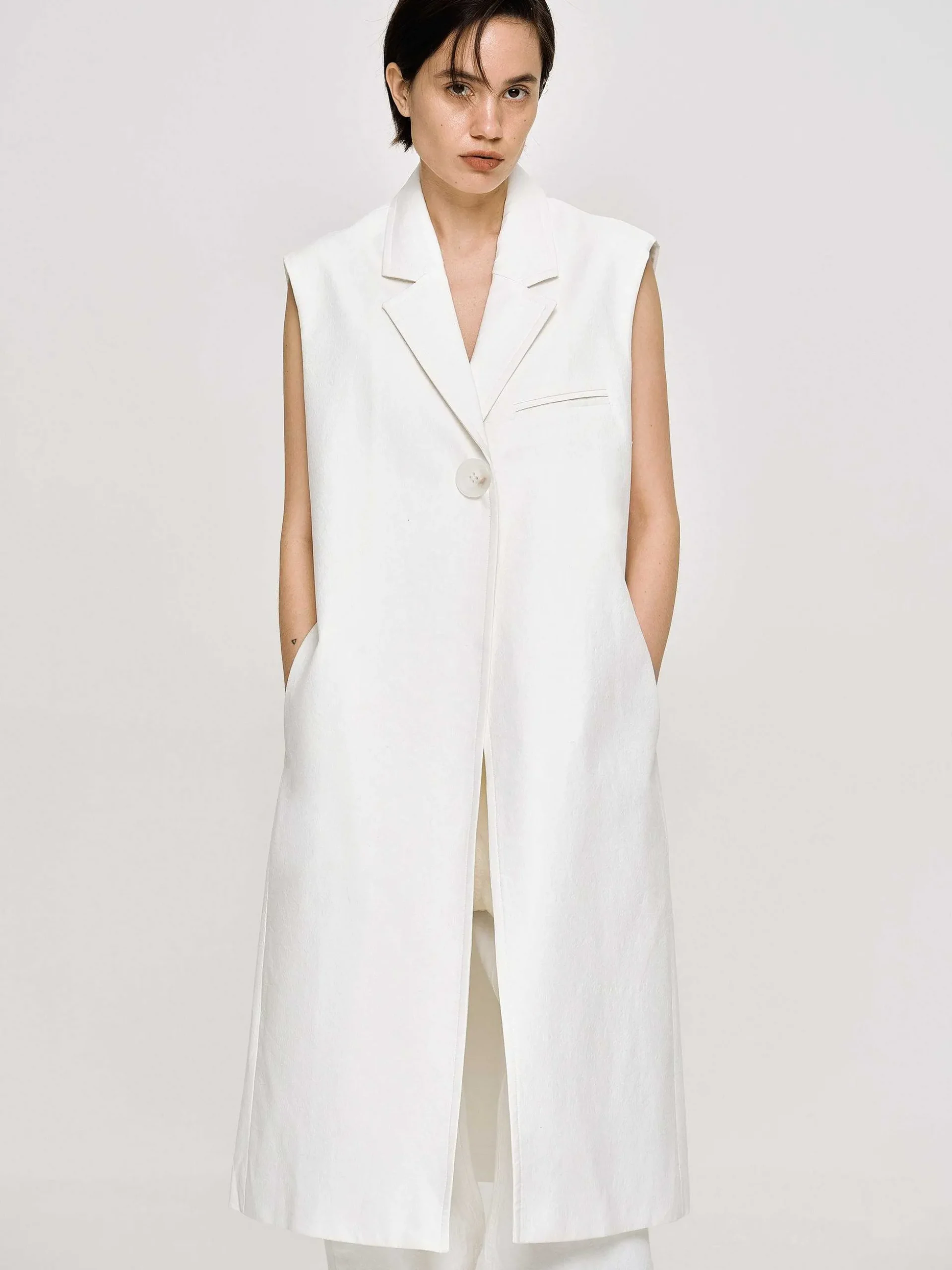 Women Source Unknown Outerwear-Sleeveless Long Blazer, White