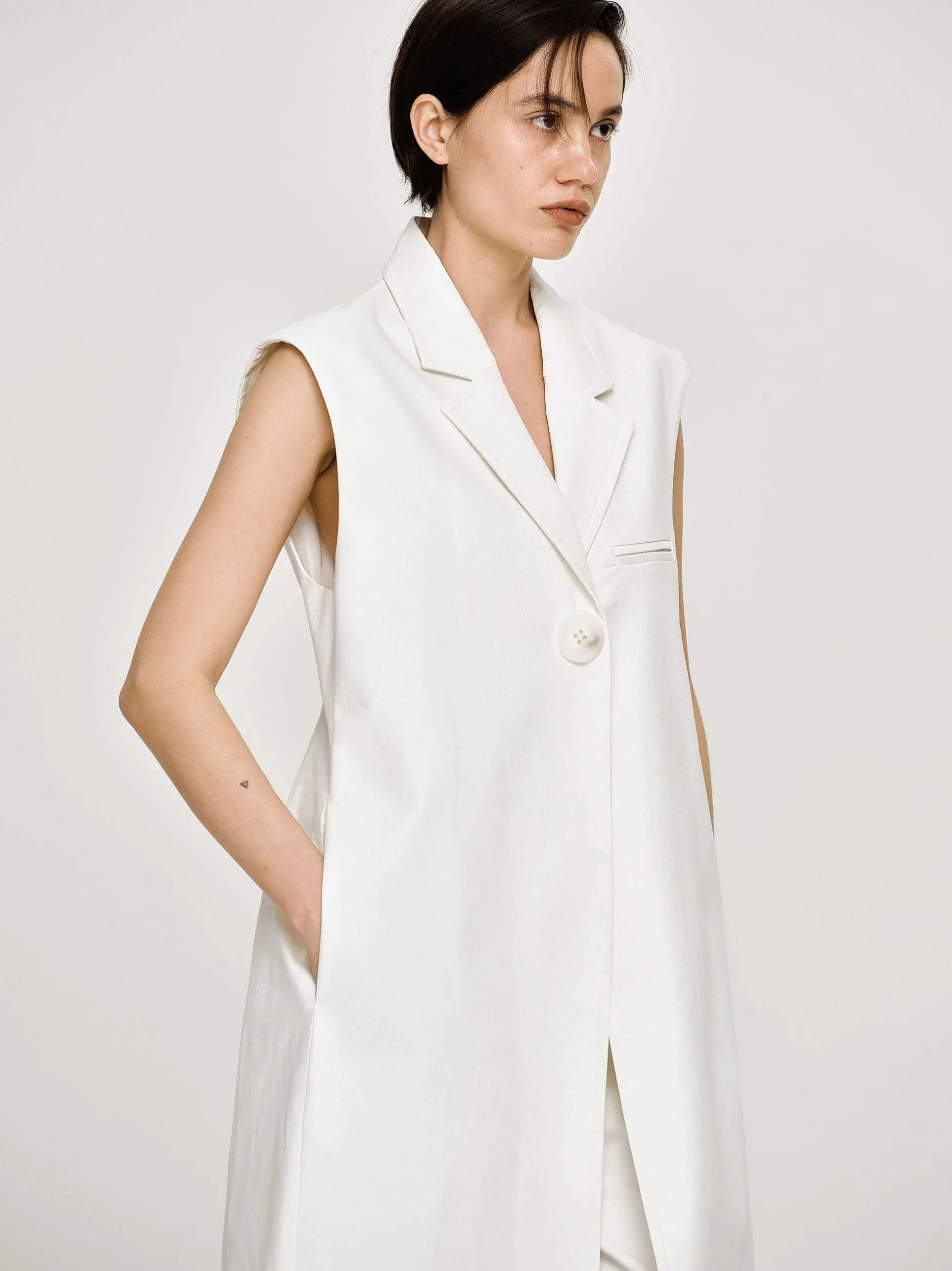 Women Source Unknown Outerwear-Sleeveless Long Blazer, White