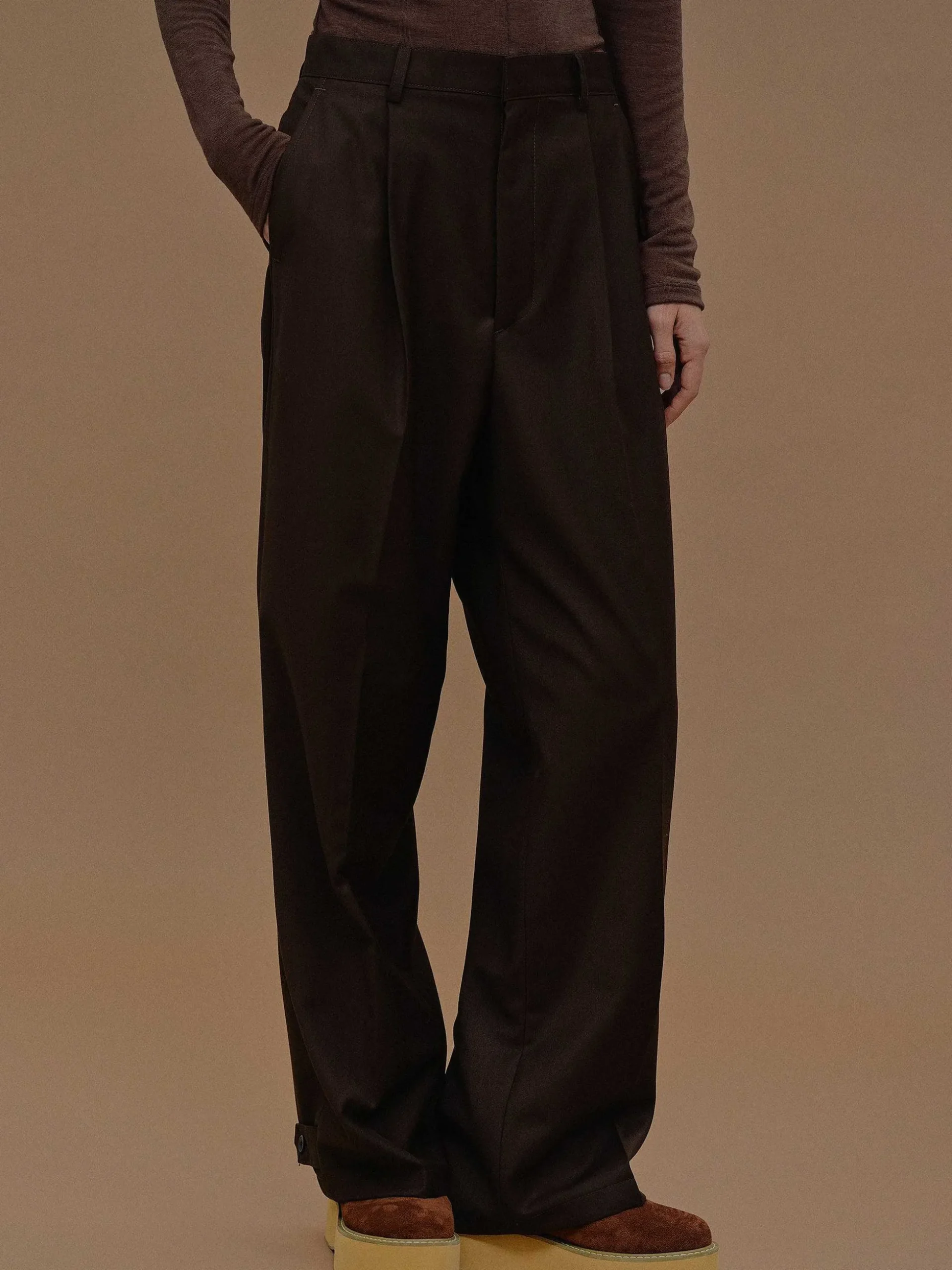 Women Source Unknown Clothing-Triangle Pocket Relaxed Trousers, Fondant