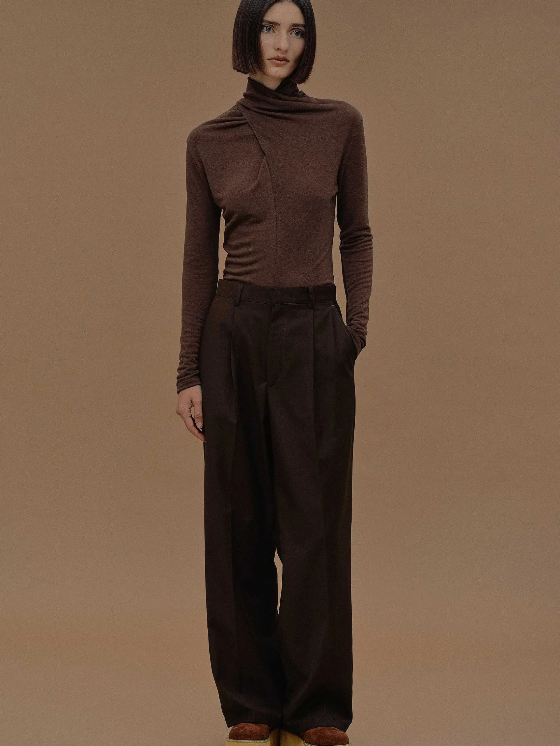 Women Source Unknown Clothing-Triangle Pocket Relaxed Trousers, Fondant