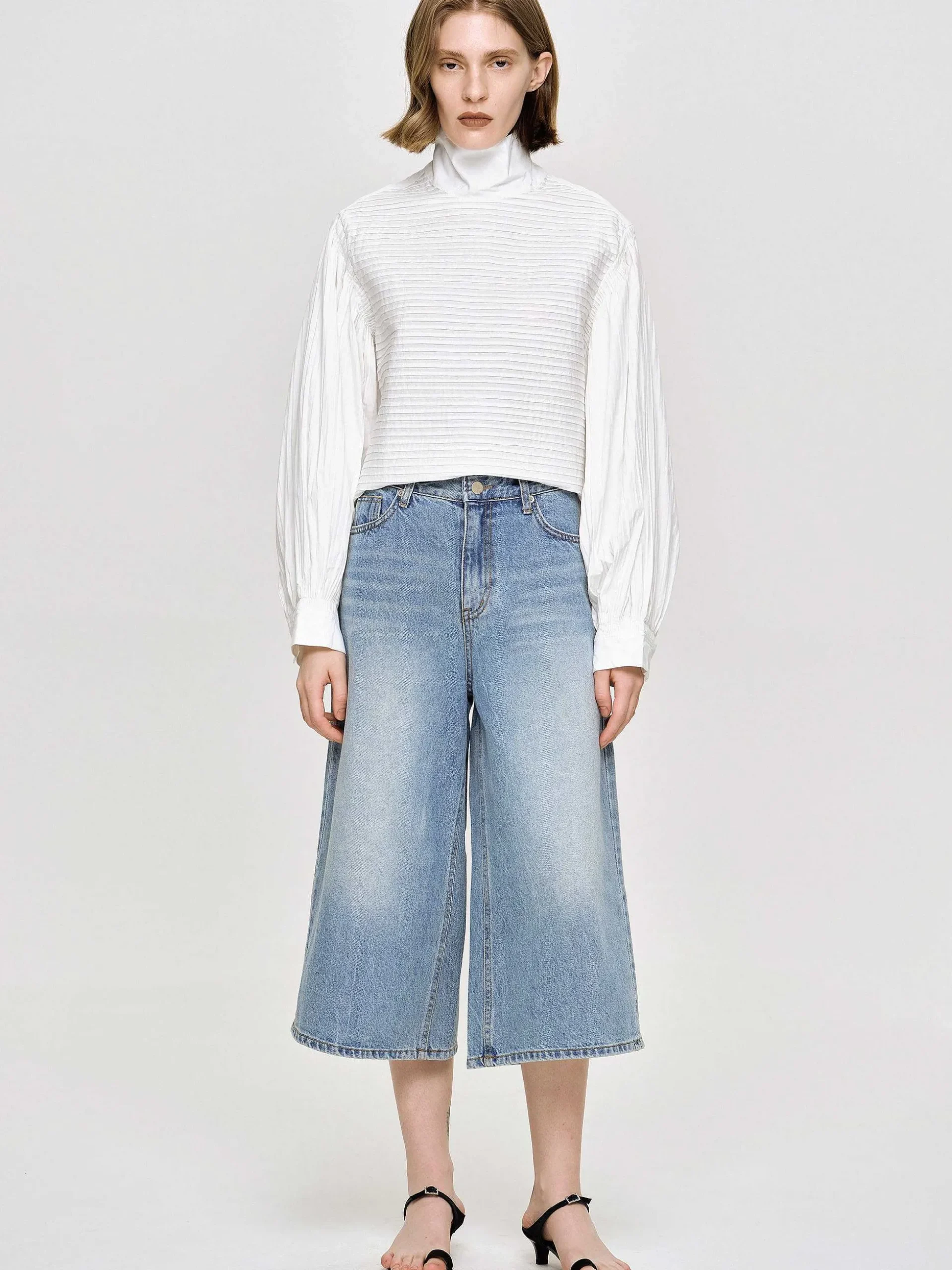 Women Source Unknown Clothing-Wide Cropped Jeans, Medium Blue