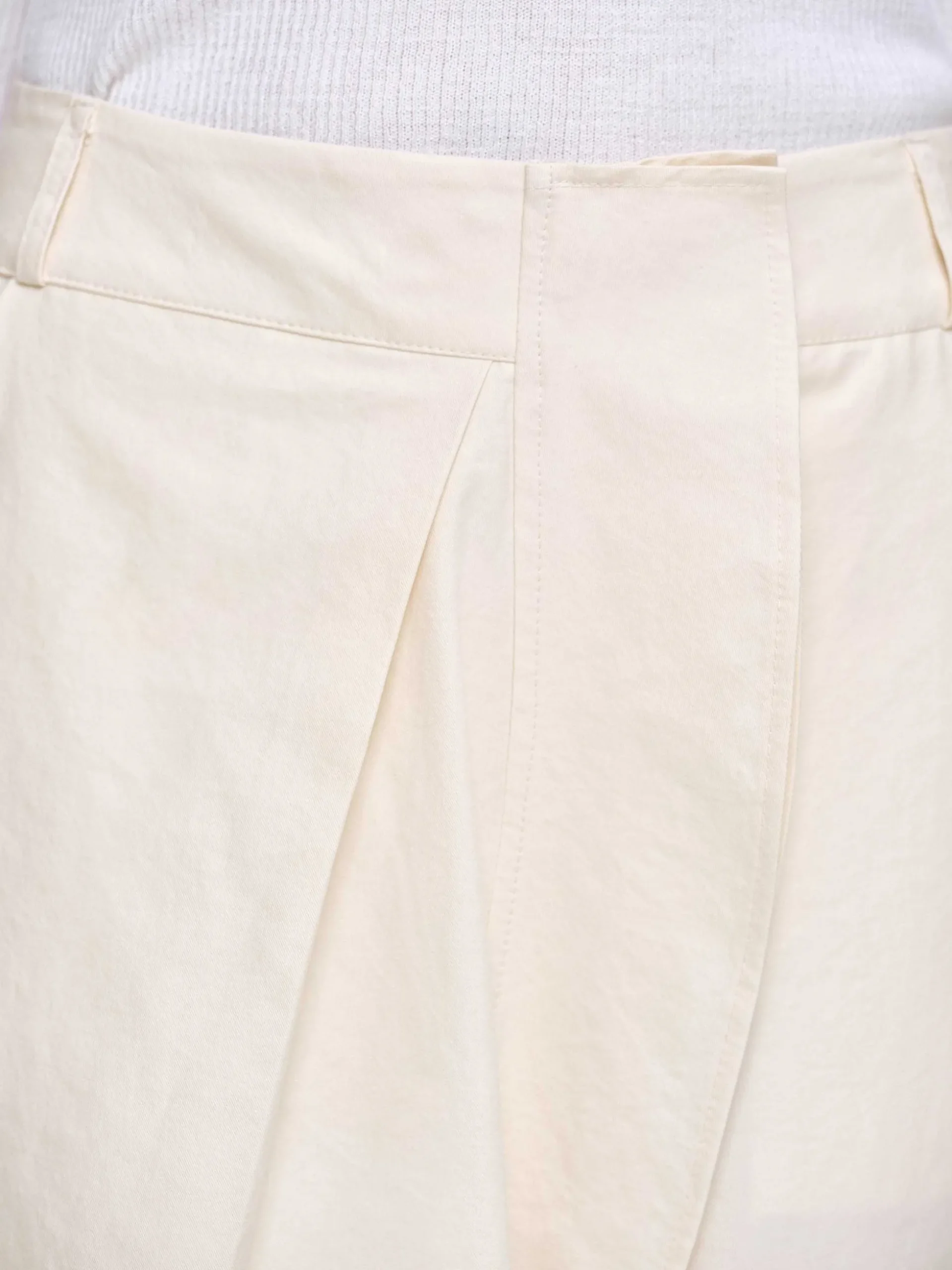 Women Source Unknown Bottoms-Wrapped Cotton Shorts, Almond